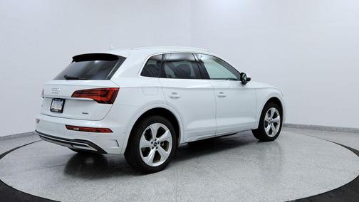 2021 Audi Q5 45 Prestige