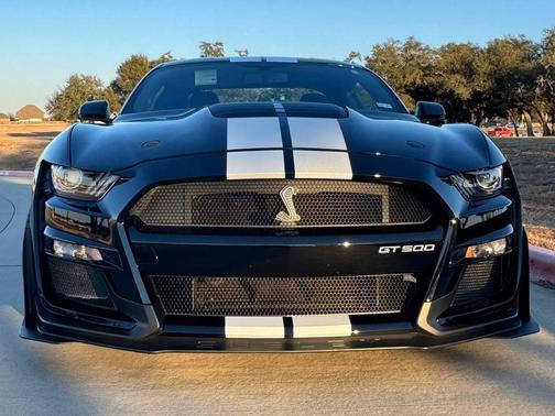2022 Ford Shelby GT500 Base