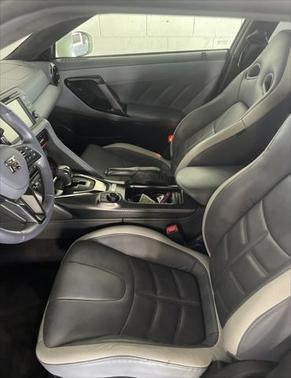 2020 Nissan GT-R Premium Dual-clutch 6-Speed Transmission