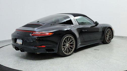 2017 Porsche 911 Targa 4S