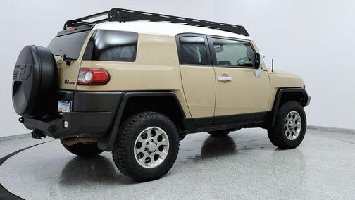 2013 Toyota FJ Cruiser Base