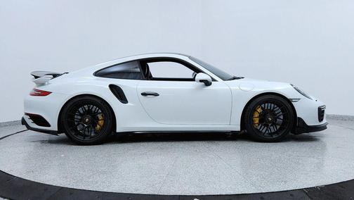 2017 Porsche 911 Turbo S
