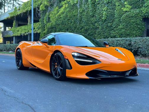 2021 McLaren 720S Base