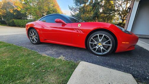 2014 Ferrari California Base