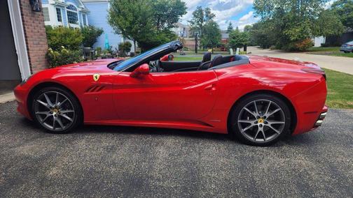 2014 Ferrari California Base
