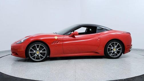 2014 Ferrari California Base