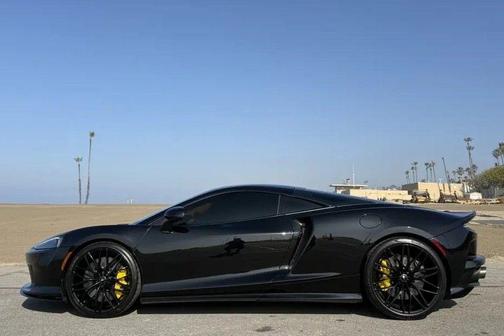 2022 McLaren GT Coupe