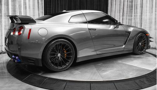 2015 Nissan GT-R Premium