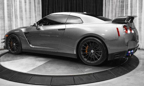 2015 Nissan GT-R Premium