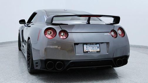 2015 Nissan GT-R Premium
