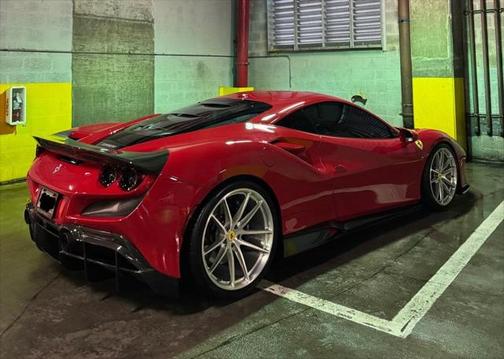 2020 Ferrari F8 Tributo Base