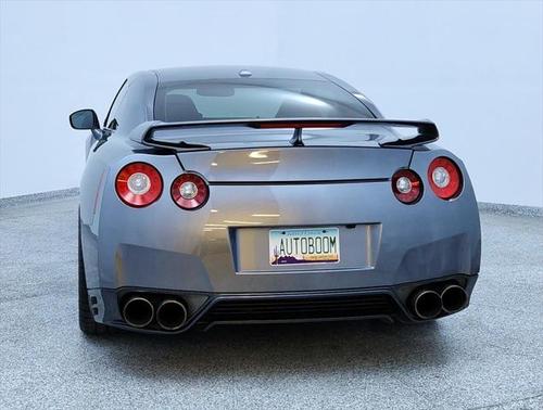 2014 Nissan GT-R Premium