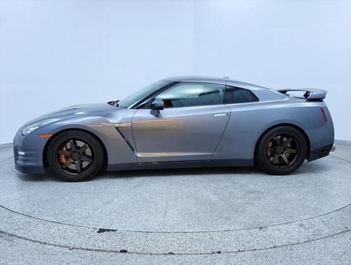 2014 Nissan GT-R Premium