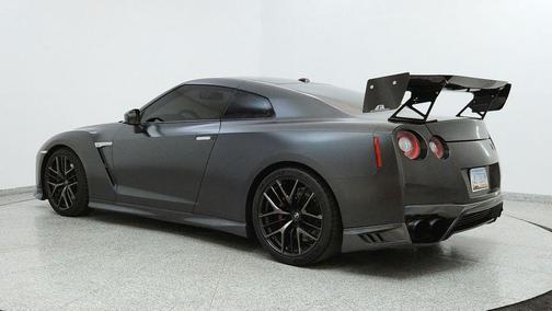 2019 Nissan GT-R Pure