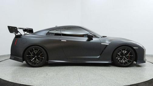 2019 Nissan GT-R Pure