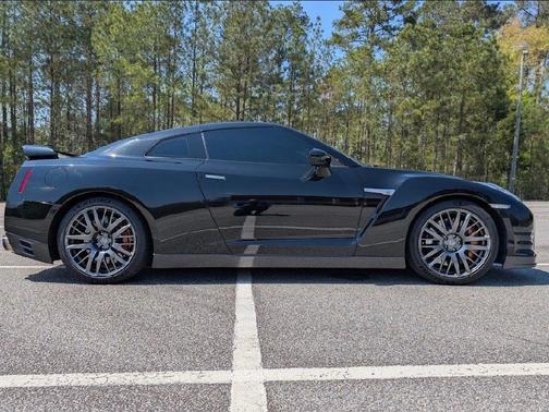 2016 Nissan GT-R Premium