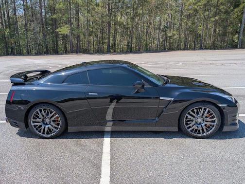 2016 Nissan GT-R Premium