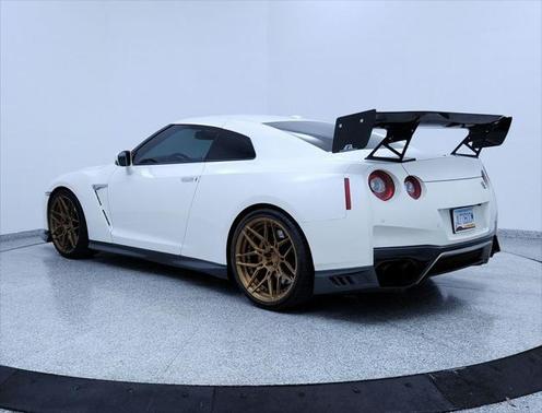 2018 Nissan GT-R Premium