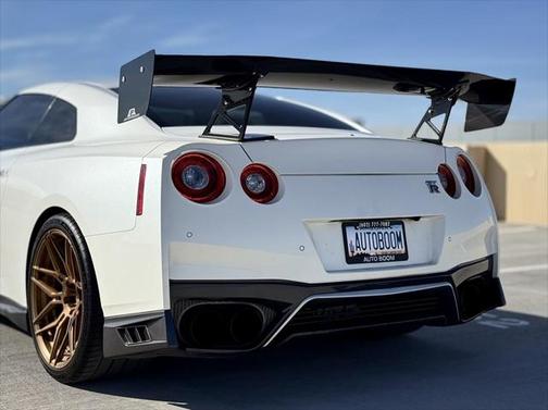 2018 Nissan GT-R Premium