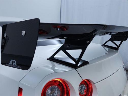 2018 Nissan GT-R Premium