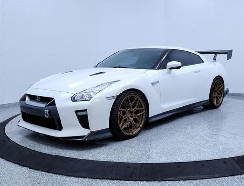 2018 Nissan GT-R Premium