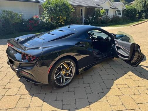 2022 Ferrari F8 Tributo Base