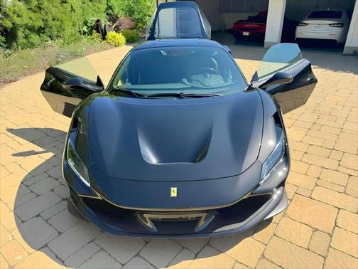 2022 Ferrari F8 Tributo Base