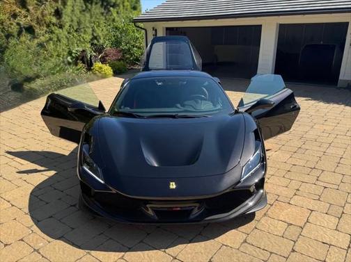2022 Ferrari F8 Tributo Base