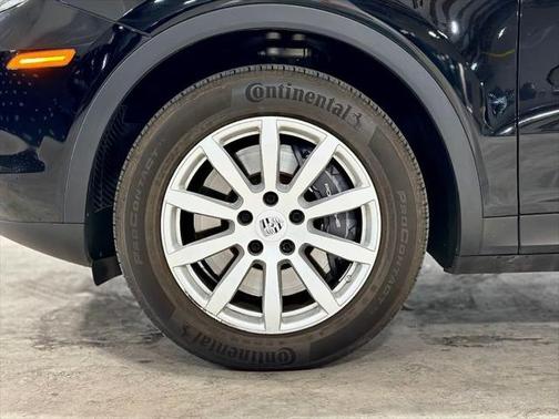 2021 Porsche Cayenne Base