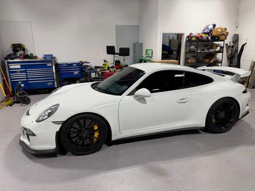 White 2014 Porsche 911 GT3
