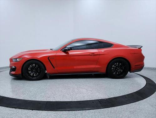 2017 Ford Shelby GT350 Base