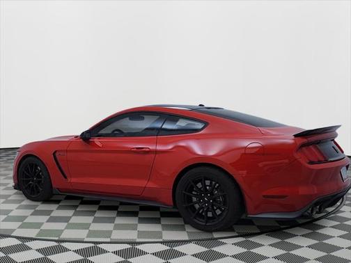 2017 Ford Shelby GT350 Base
