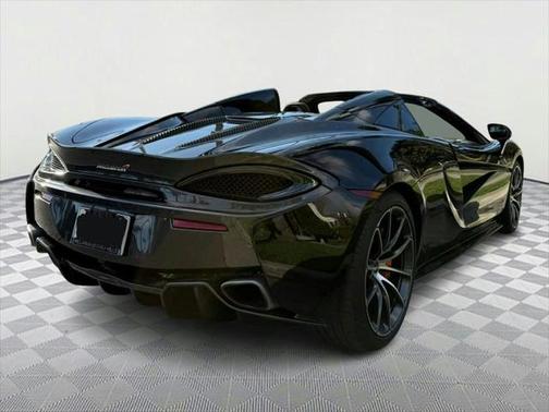 2018 McLaren 570S Base
