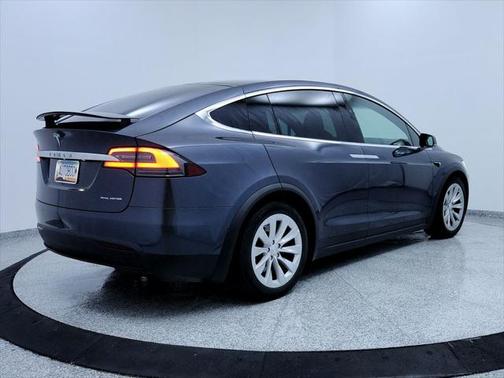 2019 Tesla Model X Long Range