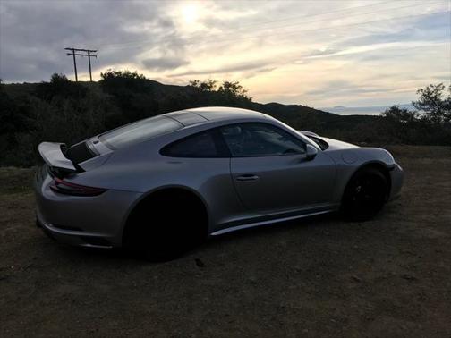 2017 Porsche 911 Carrera GTS