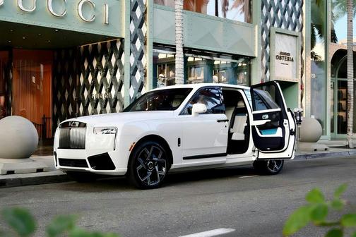 2025 Rolls-Royce Cullinan Black Badge