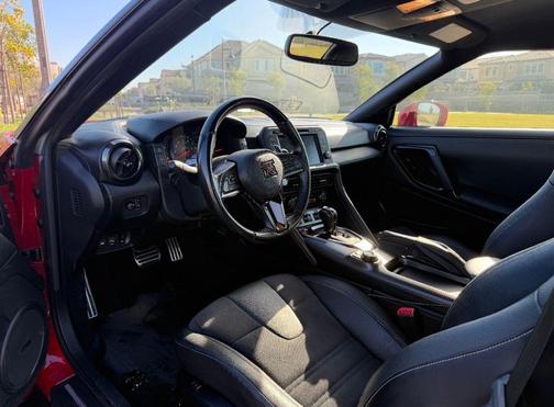 2019 Nissan GT-R Premium