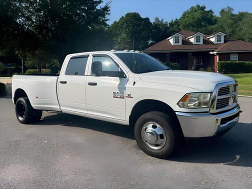 2017 RAM 3500 Tradesman Crew Cab 4x4 8' Box