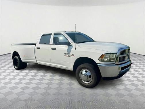 2017 RAM 3500 Tradesman Crew Cab 4x4 8' Box