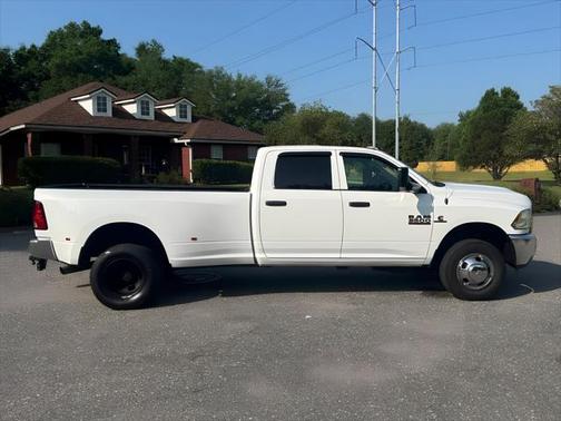2017 RAM 3500 Tradesman Crew Cab 4x4 8' Box