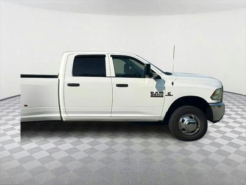 2017 RAM 3500 Tradesman Crew Cab 4x4 8' Box