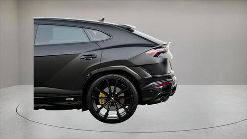 2024 Lamborghini Urus S