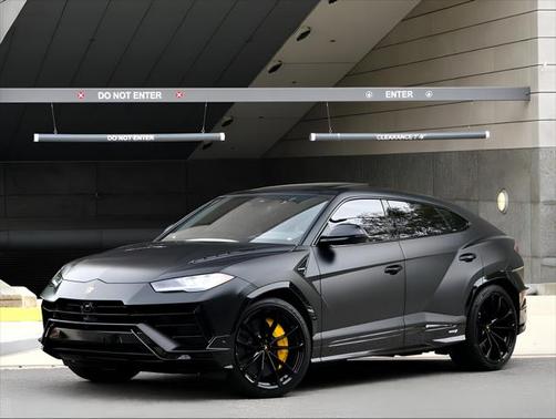2024 Lamborghini Urus S