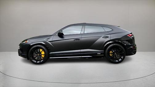 2024 Lamborghini Urus S