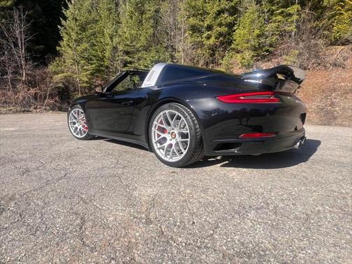 2019 Porsche 911 Targa 4S