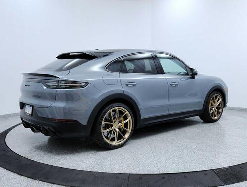 2022 Porsche Cayenne Turbo GT