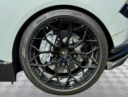 2019 Lamborghini Huracan Performante