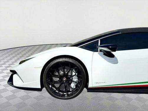 2019 Lamborghini Huracan Performante