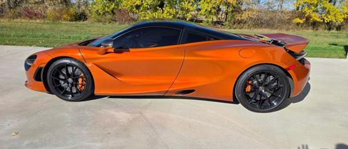 2018 McLaren 720S Base