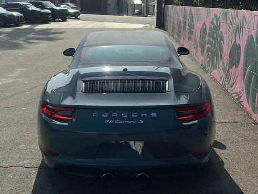 2017 Porsche 911 Carrera S